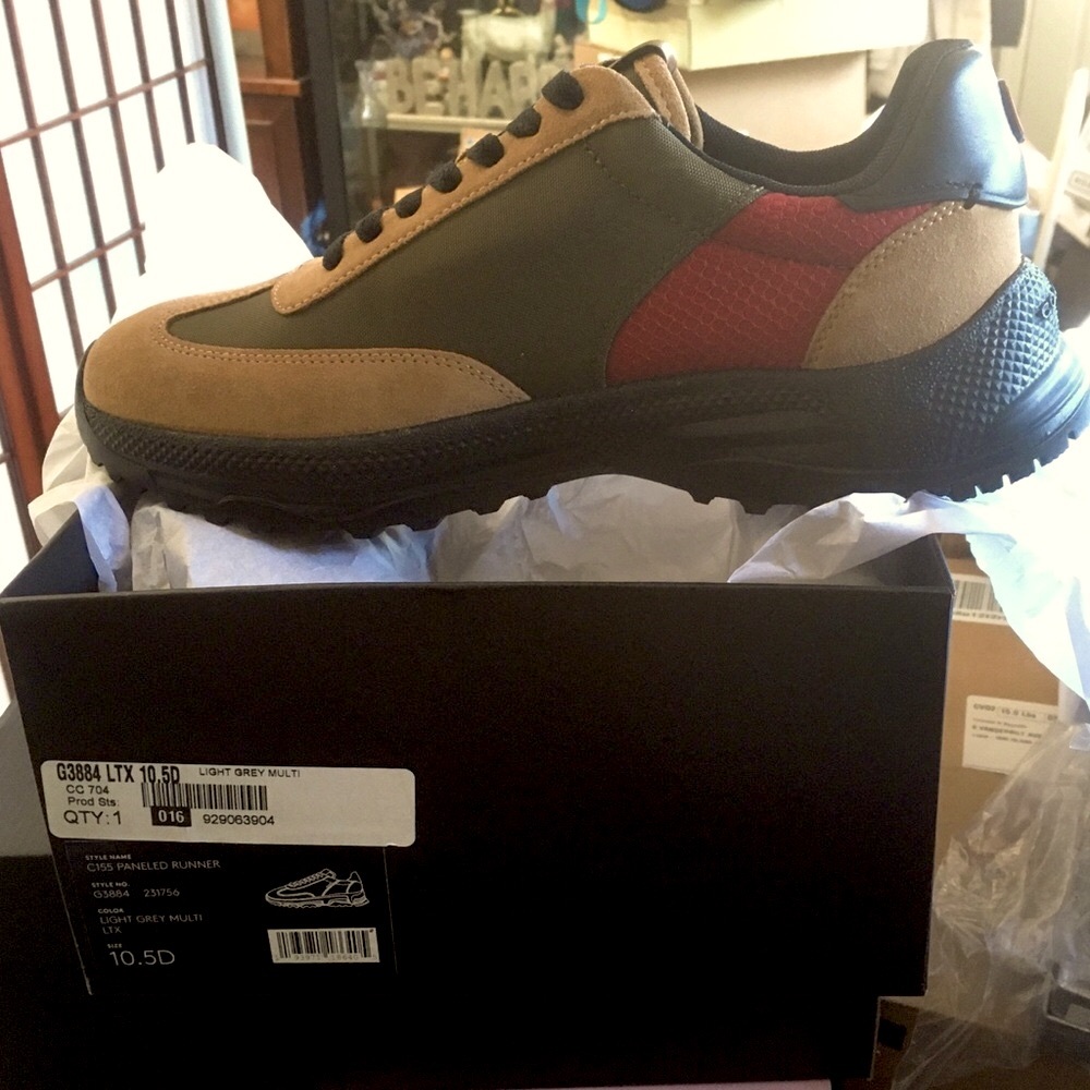 Men Runner Sneaker - Picture 5 of 7